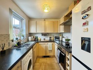 Kitchen- click for photo gallery